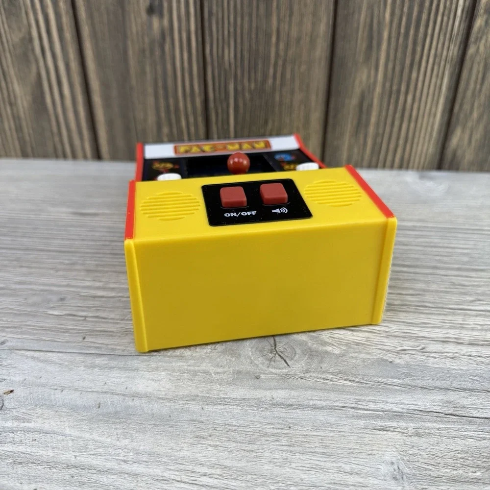 Pac-Man Retro Mini Arcade Handheld Video Game Classic 09530 Tested Working